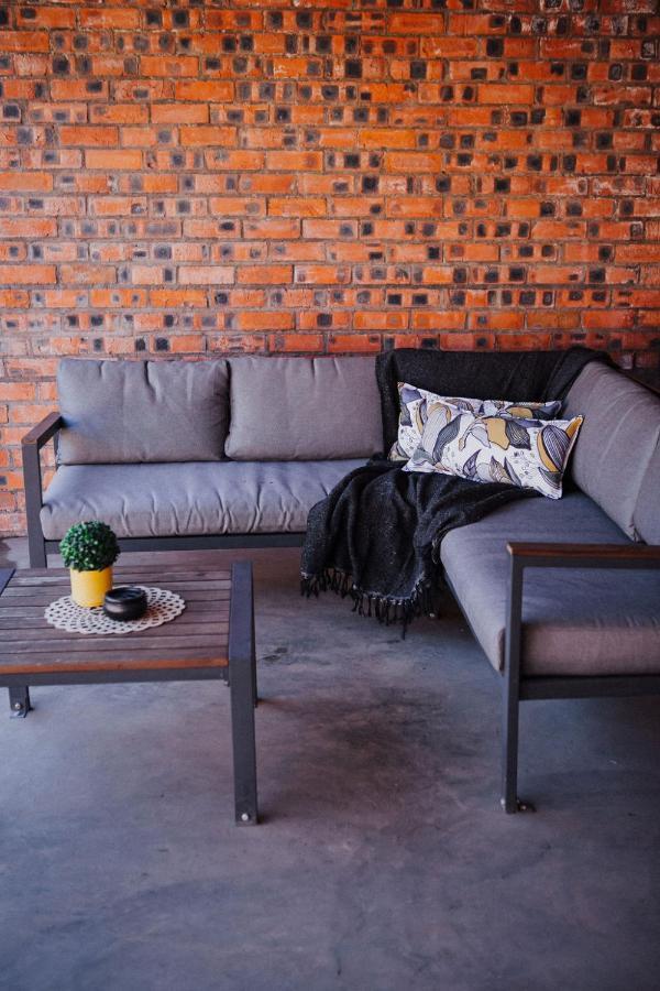 The Jackal Guesthouse Aliwal North Extérieur photo